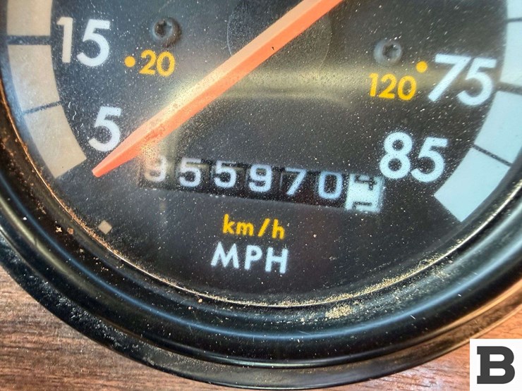 1995-freightliner-fld112-image-55