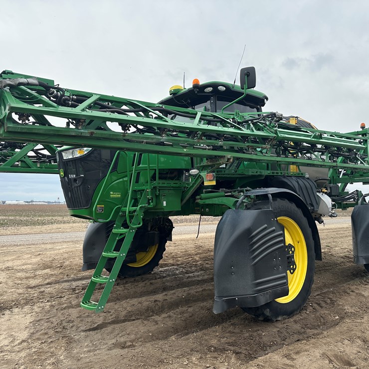 2021 JOHN DEERE R4044