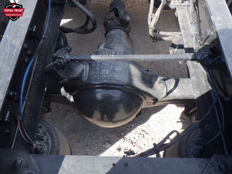 2022-freightliner-cascadia-116-image-9