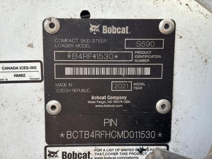 2021-bobcat-s590-image-30