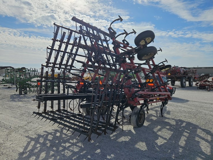 case-ih-200-image-12