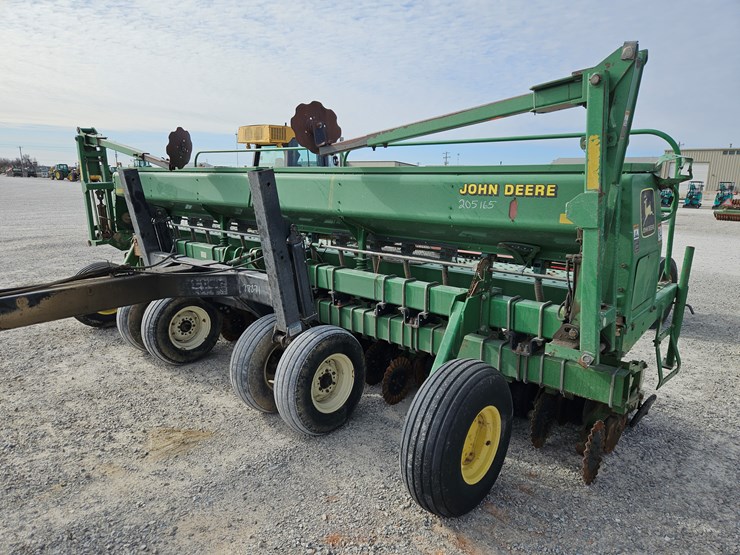 2001-john-deere-1530-image-11