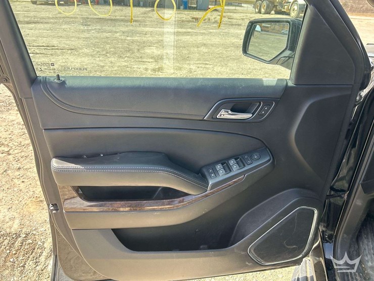 2018-chevrolet-tahoe-image-11