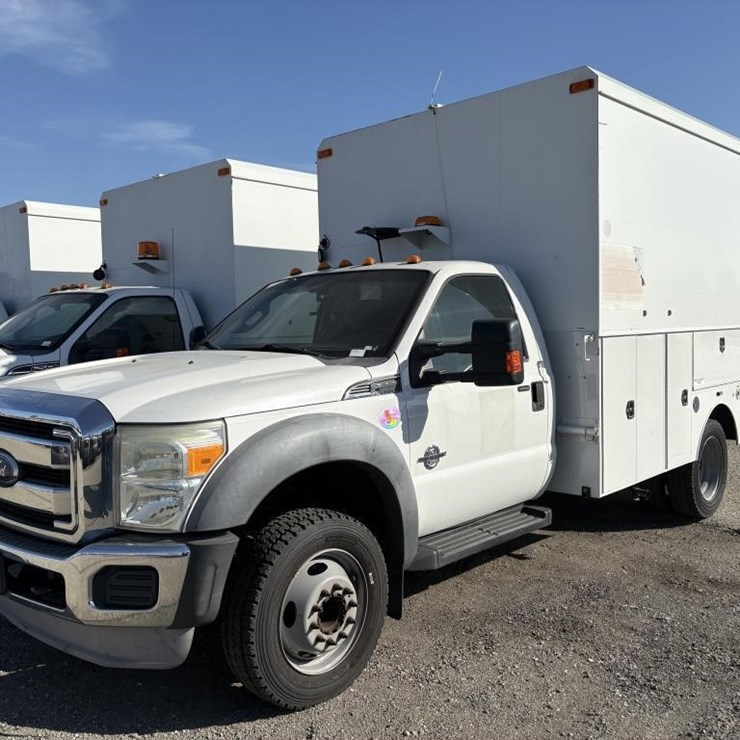 2011 FORD F550 SD