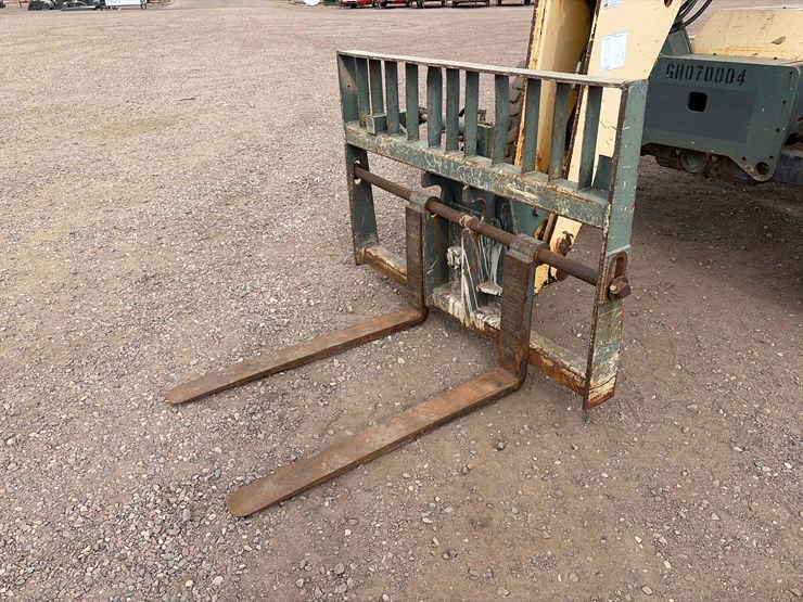 2016-gehl-rs8-42-image-9