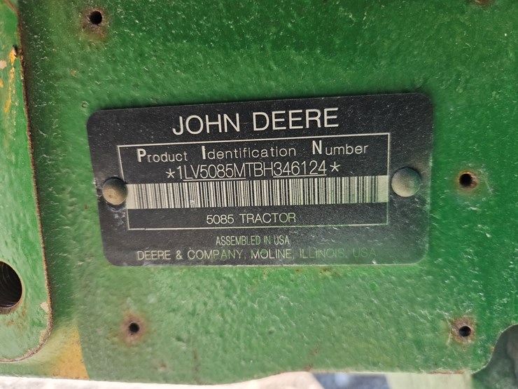 2011-john-deere-5085m-image-19
