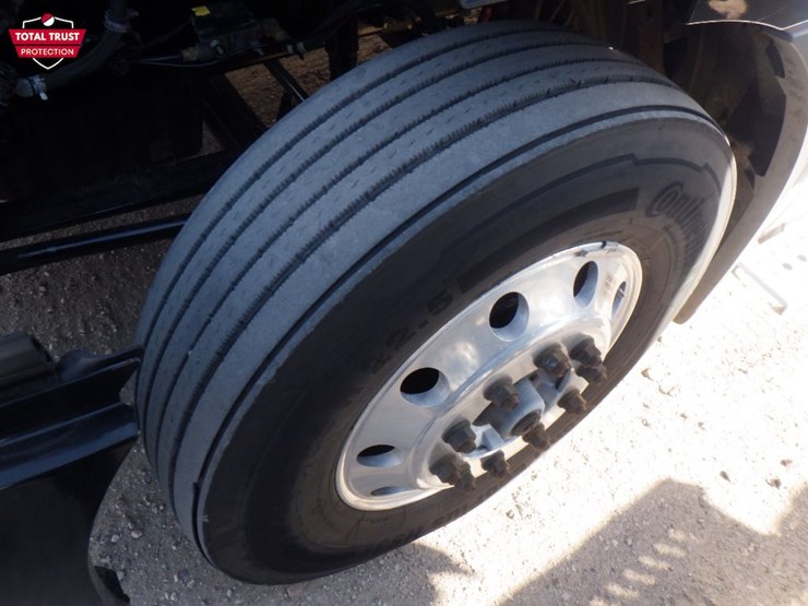 2022-freightliner-cascadia-116-image-20