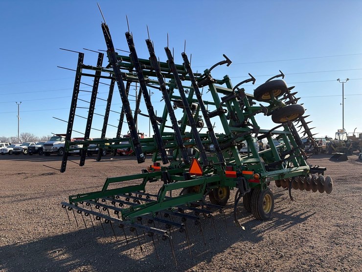 john-deere-726-image-1