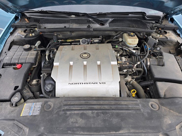 2006-cadillac-gm-superior-coach-6-door-limousine---only-21,567-miles-image-46