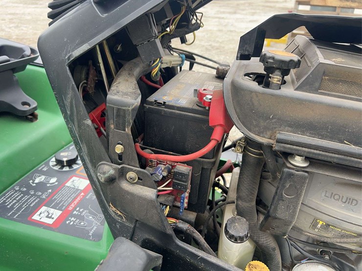 john-deere-345-image-37