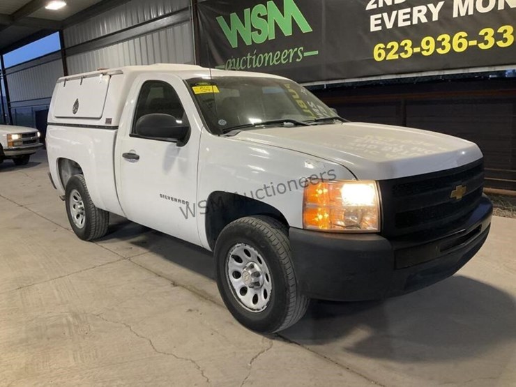 2012-chevrolet-silverado-1500-image-2