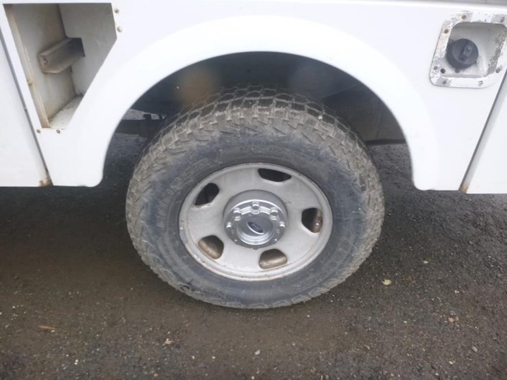 2005-ford-f350-image-17