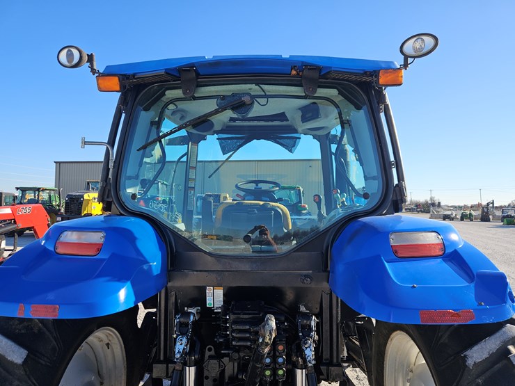 2010-new-holland-t6030-image-8