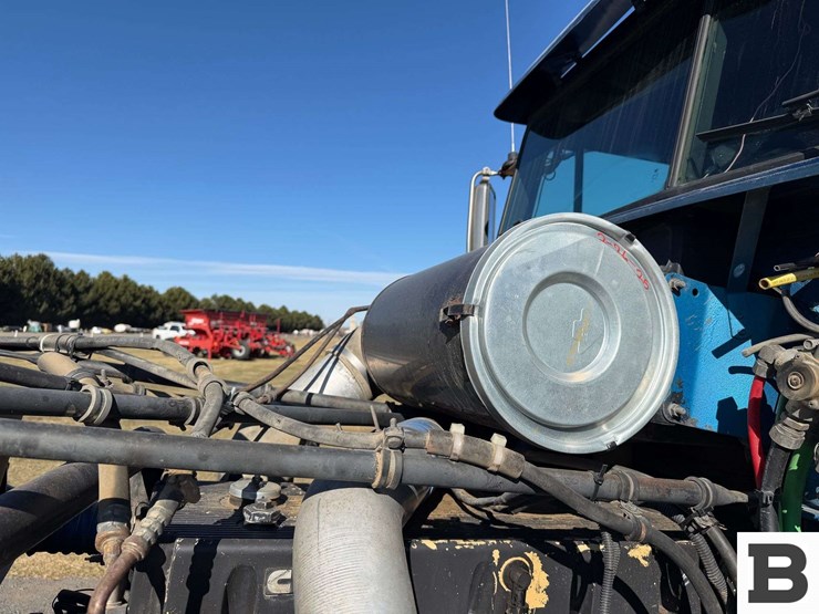 1995-freightliner-fld112-image-38