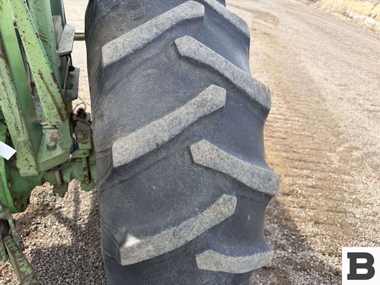 1978-john-deere-2640-image-32