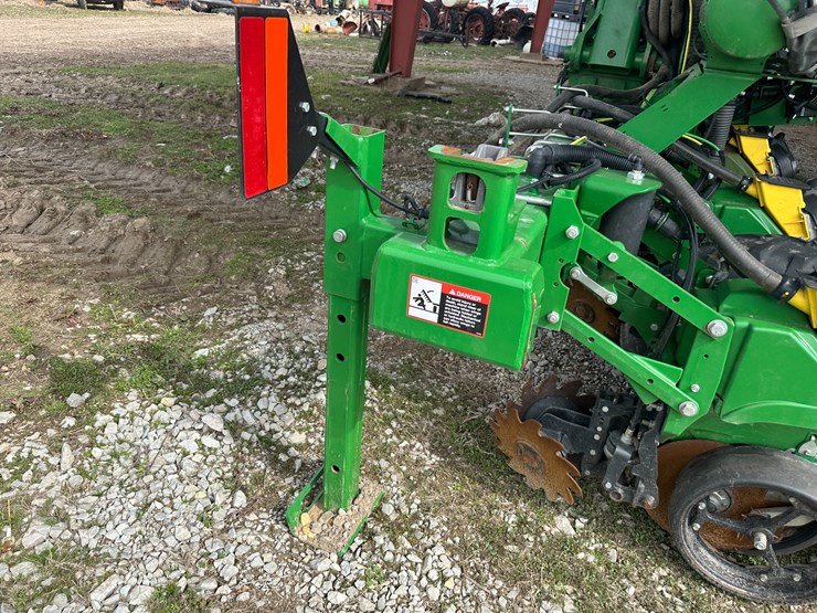 john-deere-1725c-image-28