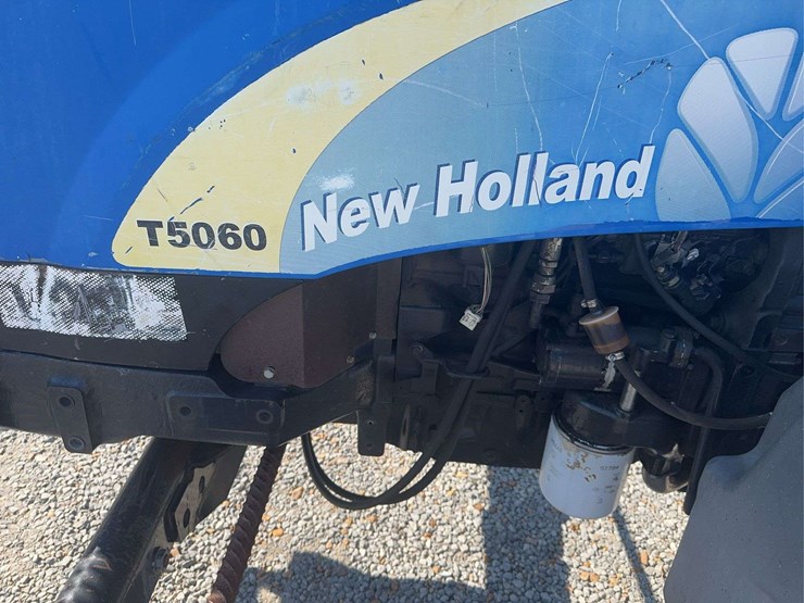 new-holland-t5060-image-17