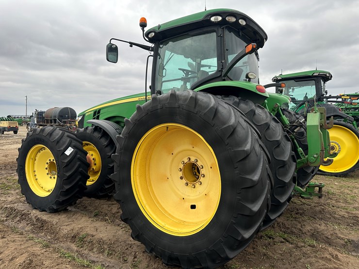 2012-john-deere-8335r-image-4