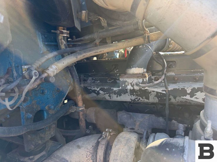 1995-freightliner-fld112-image-44