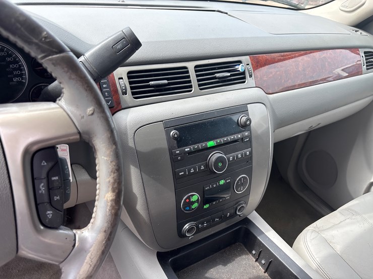 2013-gmc-yukon-image-10