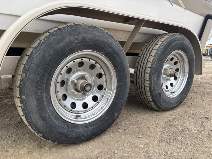 2006-unknown-trailer-image-46