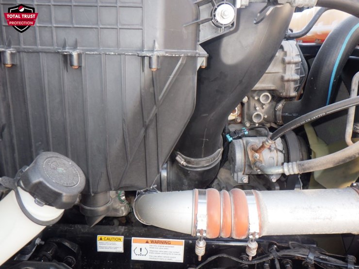 2022-freightliner-cascadia-116-image-21