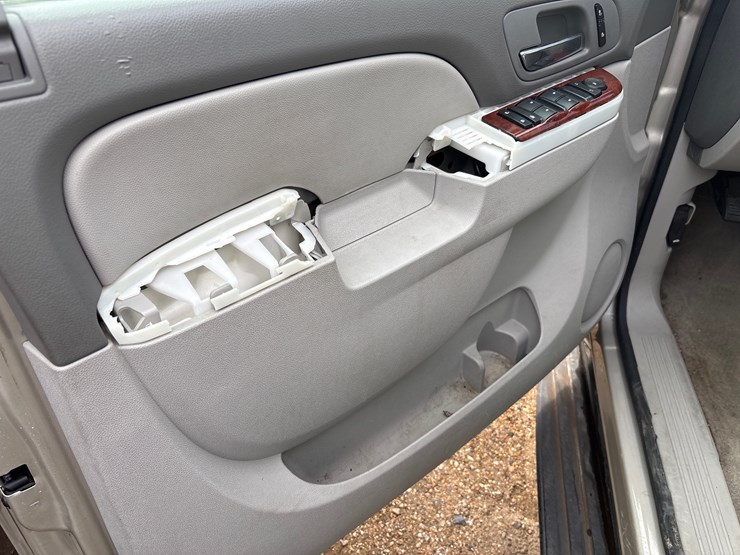 2013-gmc-yukon-image-9