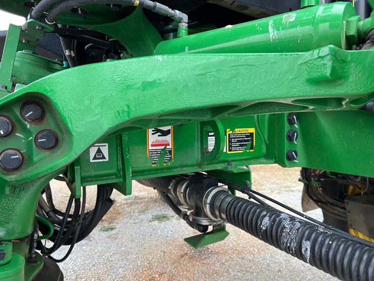 john-deere-412r-image-11