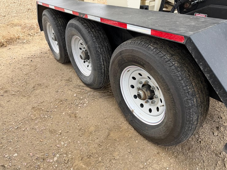 2021-meridian-375rt8-image-2