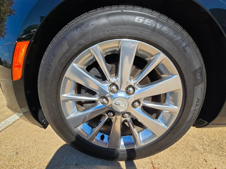 2017-cadillac-federal-70-in-limo---30,529-miles-w-premium-coachwork-by-federal-image-56