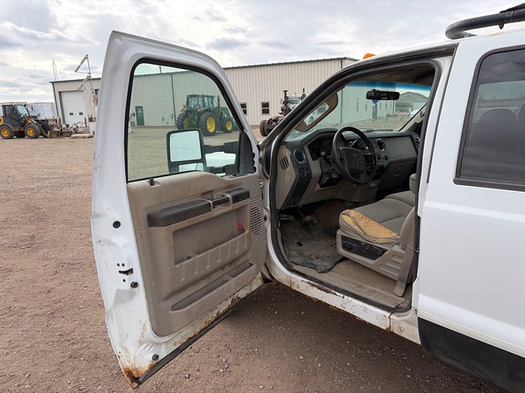 2008-ford-f250-image-16