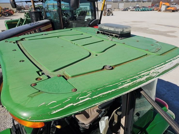 2011-john-deere-5085m-image-12