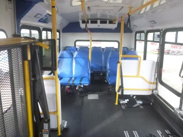 2014-ford-e450-image-7