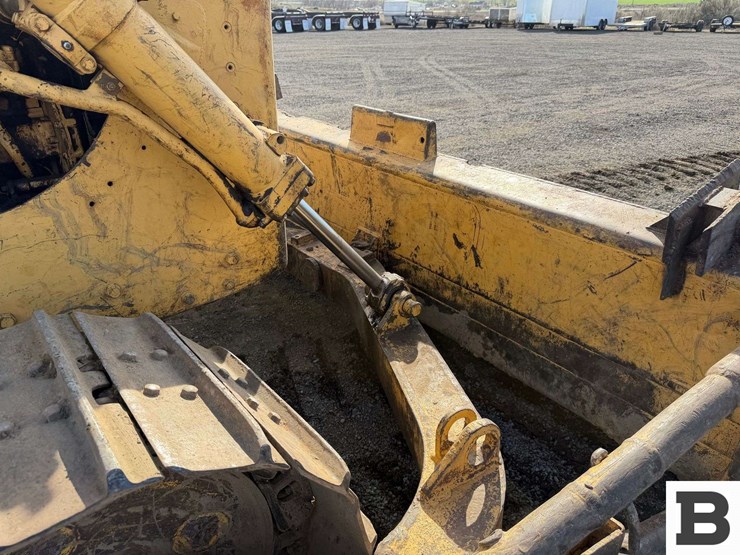 caterpillar-d6c-image-41