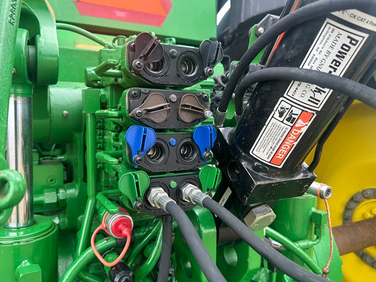 2021-john-deere-8rt-340-image-41