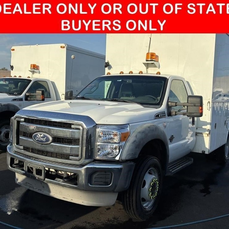 2011 FORD F550