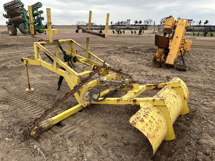 #38847-•-levee-trencher-image-4