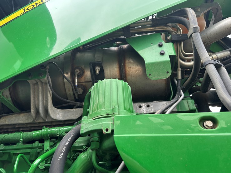 2021-john-deere-r4044-image-91