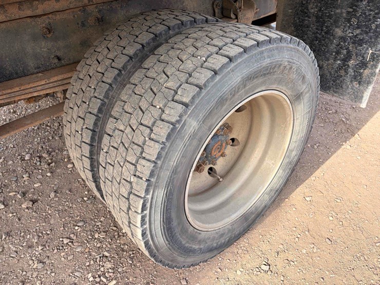 2001-tk-sterling-m5500-chassis-image-32