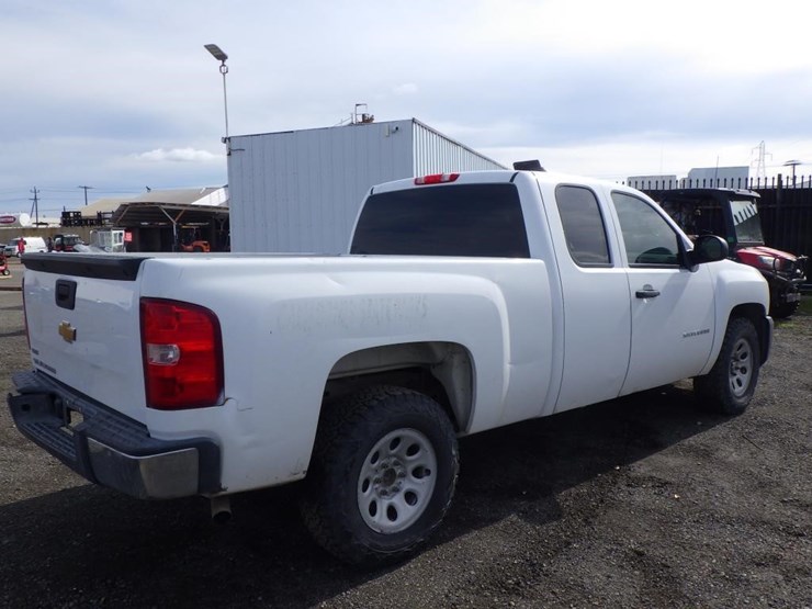 2012-chevrolet-1500-image-3