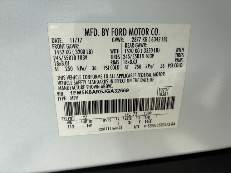 2018-ford-explorer-image-18