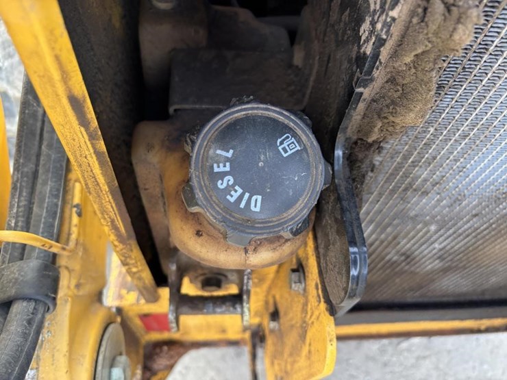 2006-john-deere-322-image-30