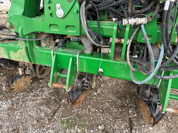 john-deere-1725c-image-38