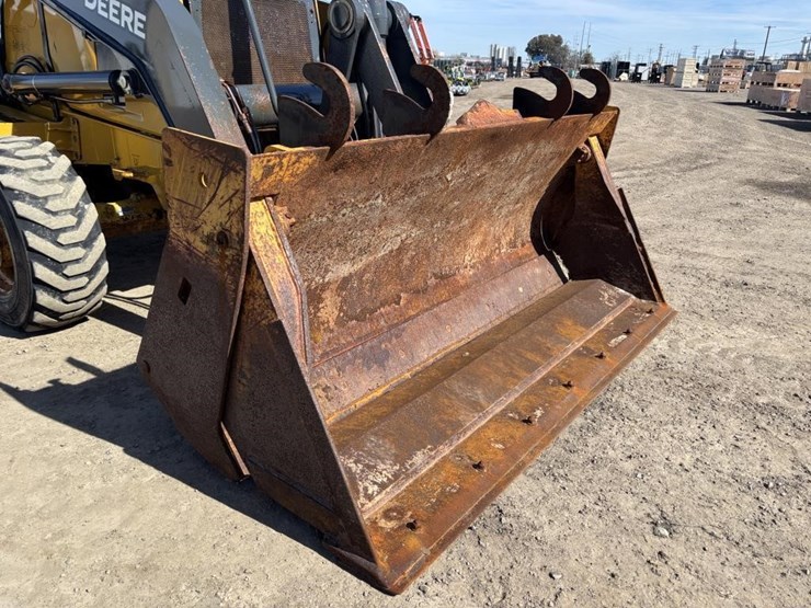 2017-deere-210lep-image-10