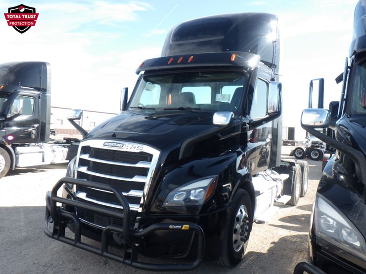 2022-freightliner-cascadia-116-image-1