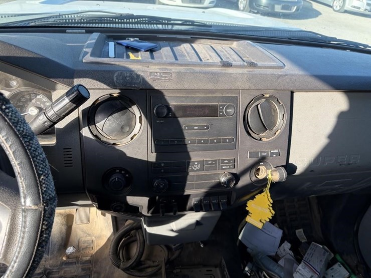 2011-ford-f550-sd-image-12