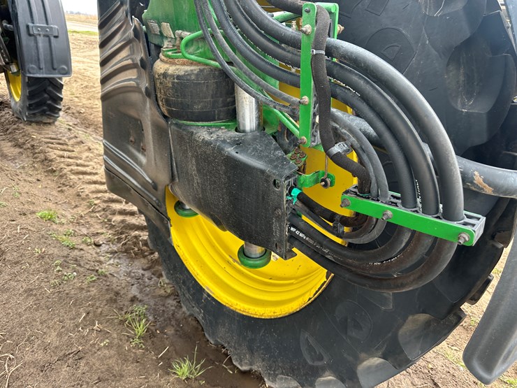 2021-john-deere-r4038-image-14