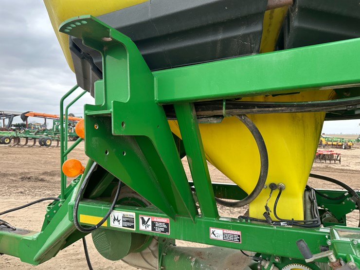 john-deere-1890-image-104