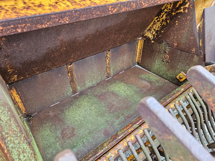 #203476-•-anderson-rock-picker-image-7