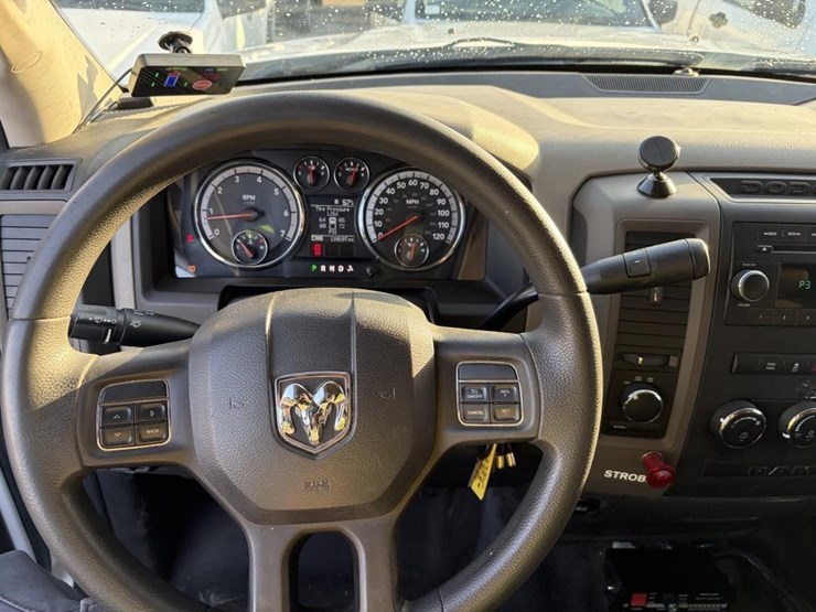 2012-dodge-2500-image-11